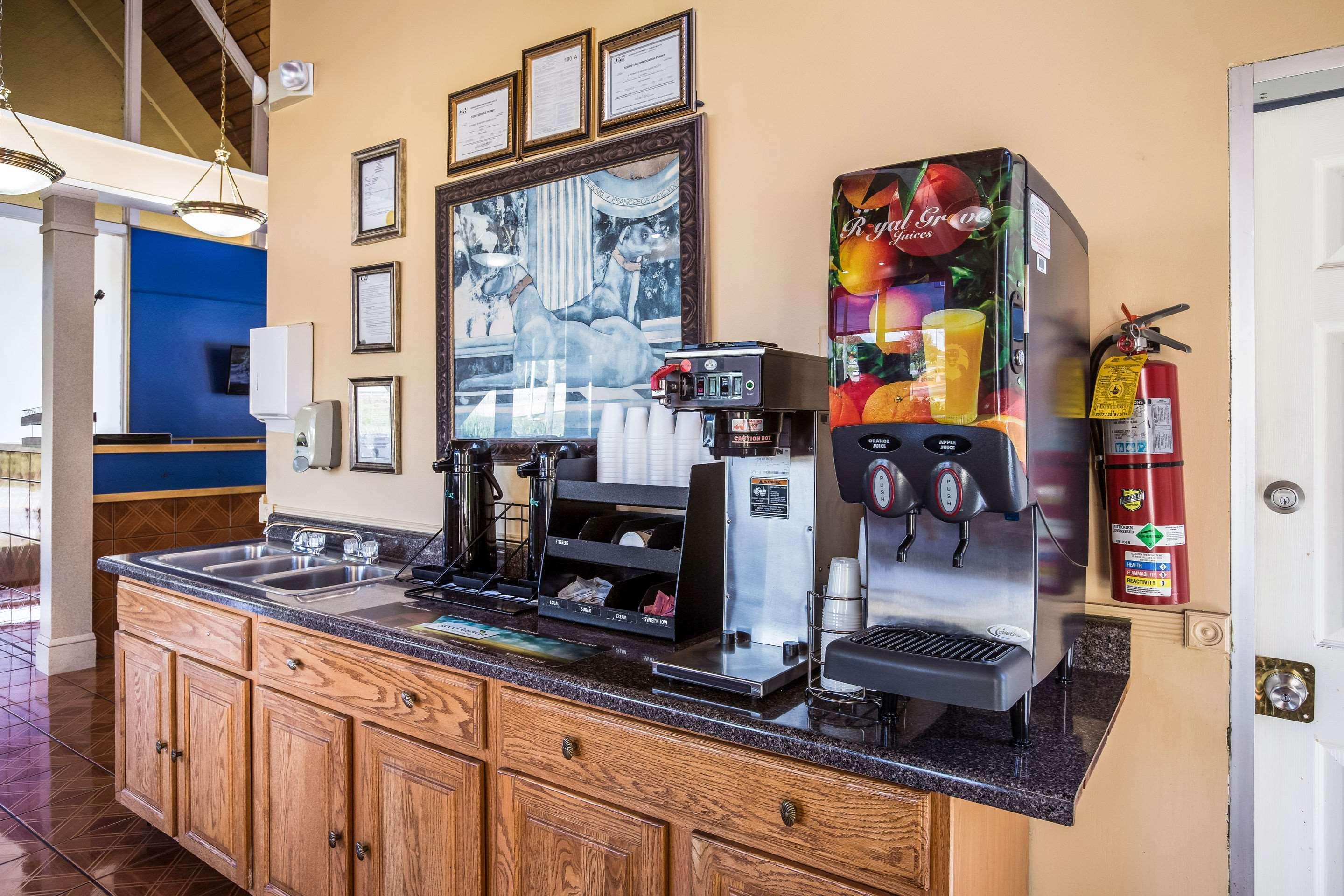 Super 8 By Wyndham Macon Ga Hotel Bagian luar foto