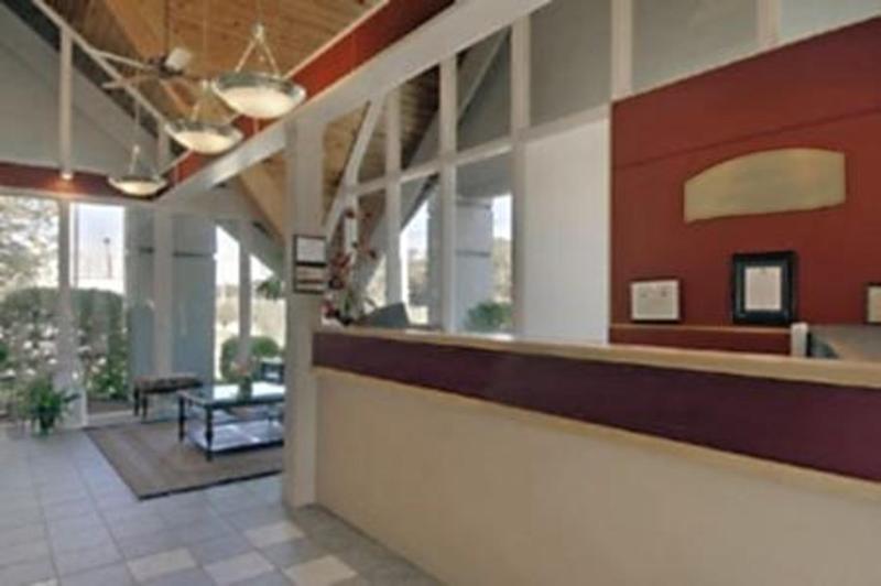 Super 8 By Wyndham Macon Ga Hotel Bagian luar foto