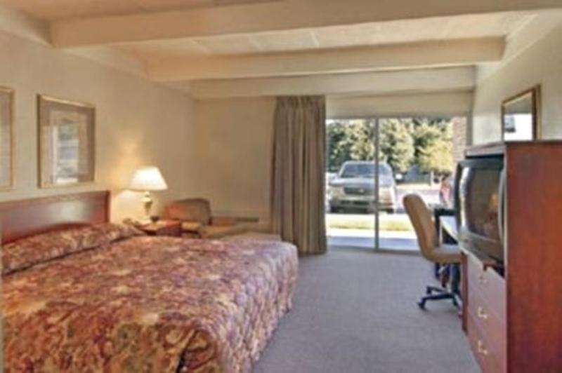Super 8 By Wyndham Macon Ga Hotel Bagian luar foto