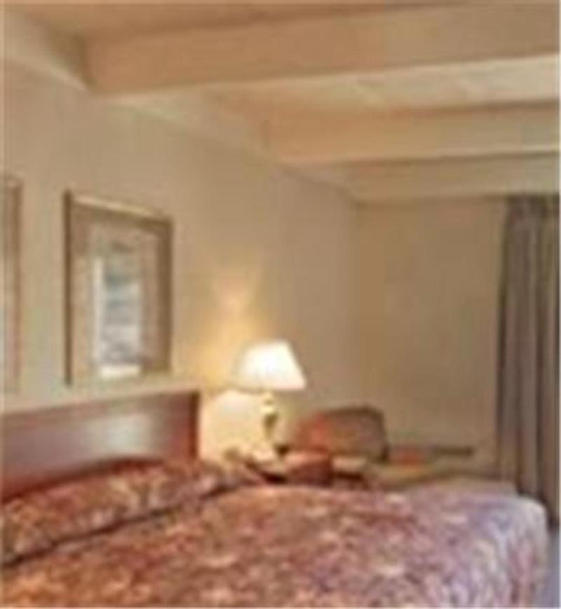Super 8 By Wyndham Macon Ga Hotel Bagian luar foto